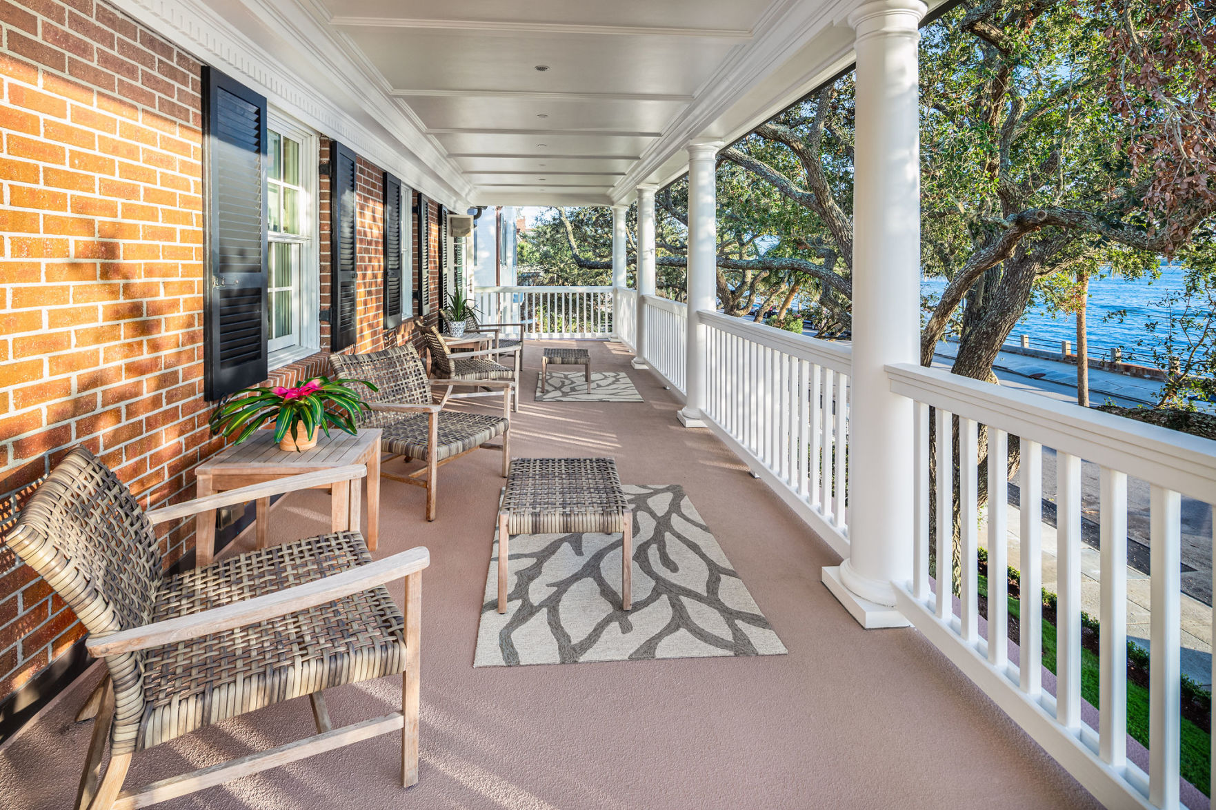 82 Murray Porch
